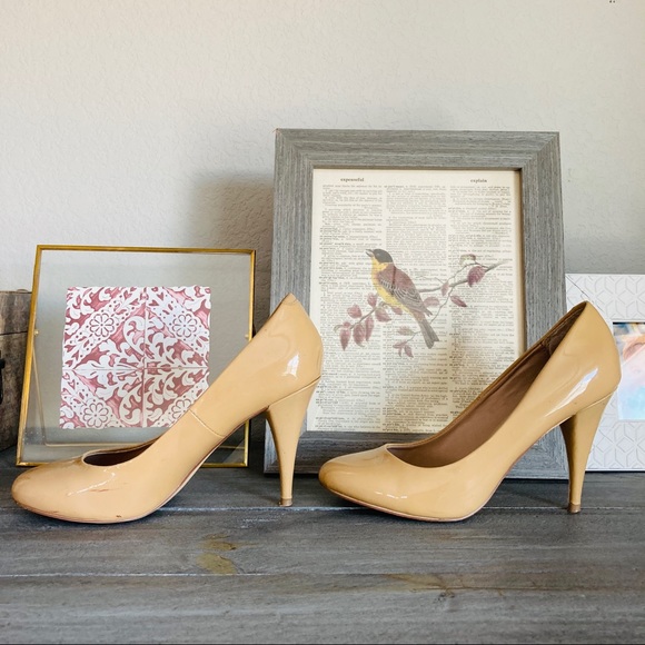 Steve Madden | “Unityy” Nude Heels - Picture 4 of 9
